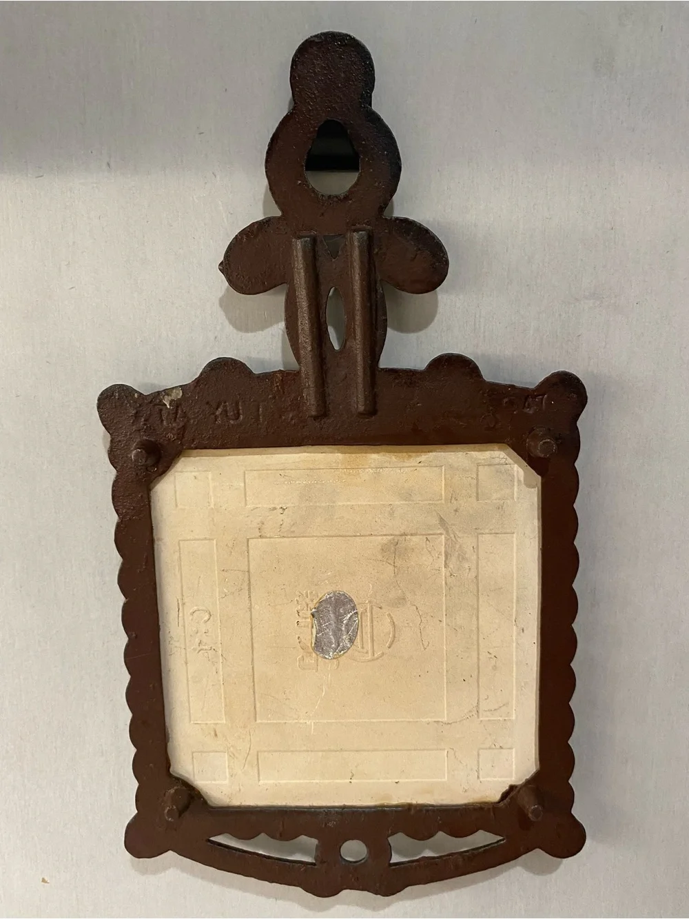 VTG 70s Sue’s Kitchen Cast Iron Ceramic Tile Trivet Wall Hanging